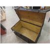 Image 4 : Vintage Trunk 20" d x 36" w x 22" t 