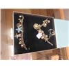 Image 2 : Fashion Jewelry ; Brooches, Bracelets, Rings, Necklaces, Beads, Sunglasses