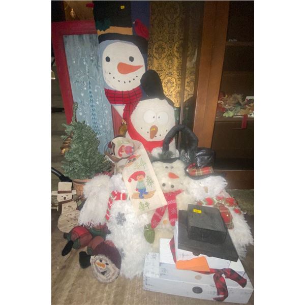 Christmas Snow Man Lot Assorted Snow Men Large Stocking Stuffed Santa MIni Tree