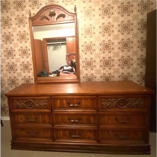 Vintage Wood Dresser w/ Mirror 9 Drawers 67 x 19 x 75