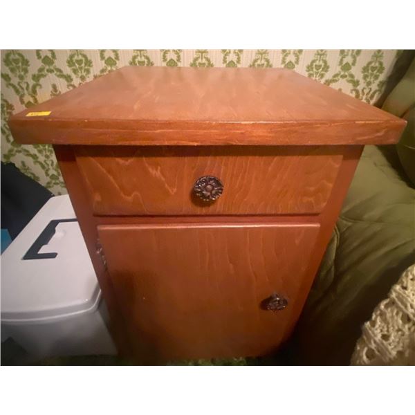 Side Table Wood Single Drawer 17 x 17 x 27T