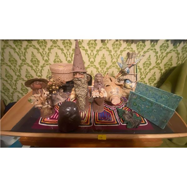 Pottery Piggy Bank - Wizzard - Decor - Hallmark Blue Bird Decor