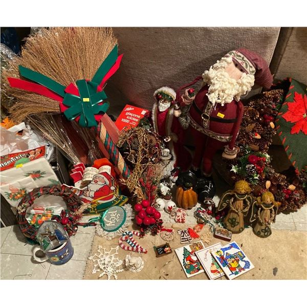 Festive Holiday Decorative Collectables Santa's Angels Jackolaterns