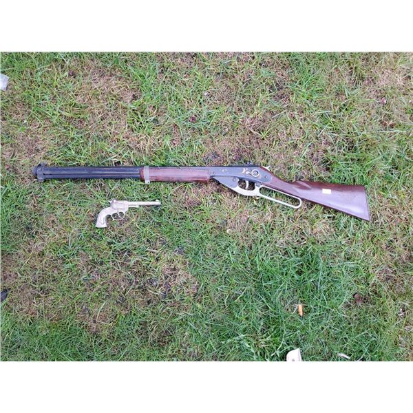 Daisy Red Rider Toy Gun & Star Pistol