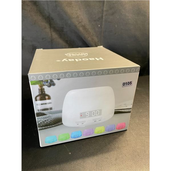 Lot of 1 Aroma Diffuser/Humidifier with Digital Alarm Clock & 7-Colour Night Light - Brand New!