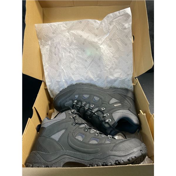 Lot of 1 Pair of Mountain Warehouse Adventurer Waterproof Boots - Size 11 - Brand New in Box!