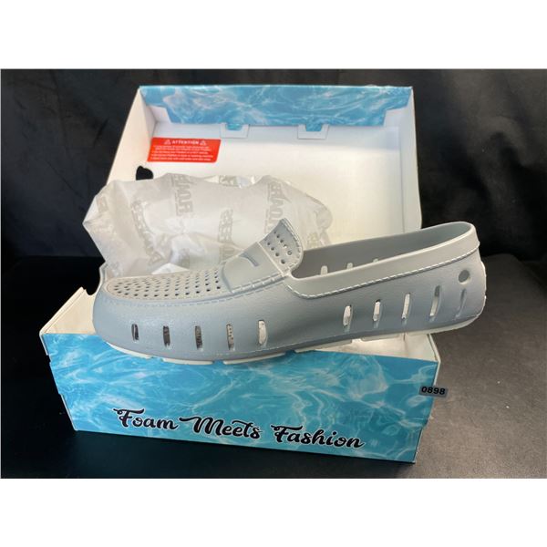 Lot of 1 Pair of Floafers - Mens Counry Club Driver Shoes - Size 10 - Brand New in Box