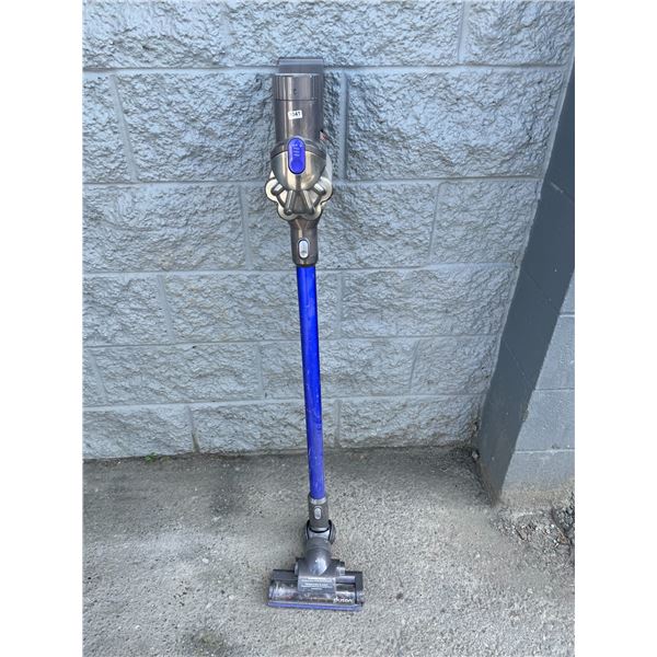 Lot of 1 Dyson Stick Vacuum w/ Battery - Used