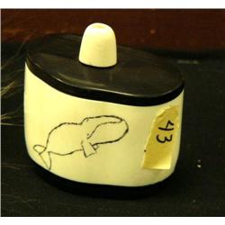 Baleen and ivory box with lid with scrimshawed whale (2)