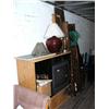 Image 2 : Lot of: Entertainment Center, TV, lamps, waterbed frame (54)