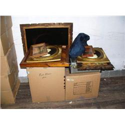 Lot of: pictures, clocks, photo albums (54)