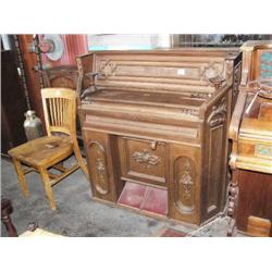 American walnut Victorian oak pump organ