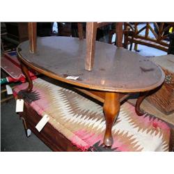Oval Queen Anne legged coffee table
