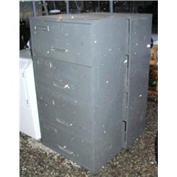 Lot of 2 Steelmaster gray file cabinets (2)