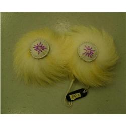 CHOICE on 3 polar bear fur Eskimo yoyo