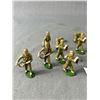 Image 2 : 13 Vintage Starlux Army Toy Figures. Approx. 2"H