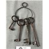 Image 2 : Vintage Decorative Skeleton Keys On Ring