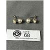Image 2 : C. 1950 Coro Screwback Earrings