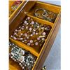 Image 3 : Vintage 'Her Royal Highness' Wood Jewel Box w/ Contents