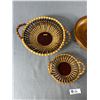 Image 2 : 2 1950's Canadian Wood Bead Baskets & 2 Hand Carved Enlayed Wood Bowls Including Canadian Dogwood