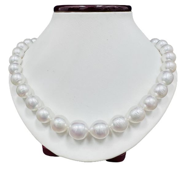 Pearl and Diamond Necklace - 14KT Yellow Gold