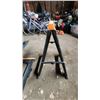 Image 1 : 2-Plastic Saw Horses