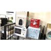 Image 1 : CRUX 4-SLICE TOASTER, 2 SMEG KETTLES AND STARFRIT 5-SPEED HAND MIXER