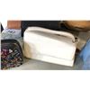 Image 2 : CREAM MING HAND BAG AND KATE SPADE SPARKLE CLUTCH