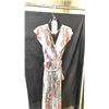 Image 2 : 2 SIZE 10 DRESSES BY ELIZA J AND VINCE CAMUTO
