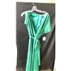 Image 2 : 2 SIZE 16 DRESSES BY GABBY SKYE AND TOMMY HILFIGER