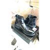 Image 2 : BLONDO BLACK MENS SHOE SIZE 10.5