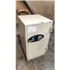 Image 2 : SAFE MASTER MODEL: 080REH W/O COMBO, DISASSEMBLE BENCH, CABINETS AND SHELVINGS
