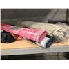 Image 2 : 3 PATIO UMBRELLAS, 3 PLASTIC OUTDOOR RUGS, BEACH BALL AND BEACH BAG, 2 FISKER X7 HATCHETS
