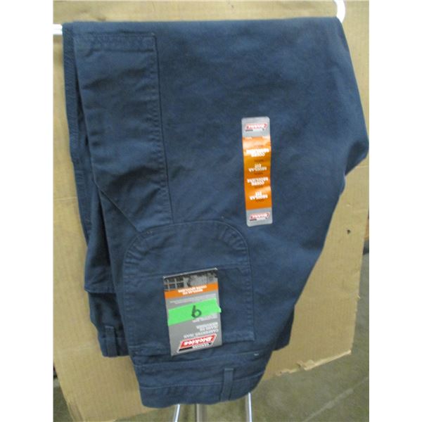 NEW:  DICKIES WORK PANTS (BLUE) (SIZE 44 X 30)
