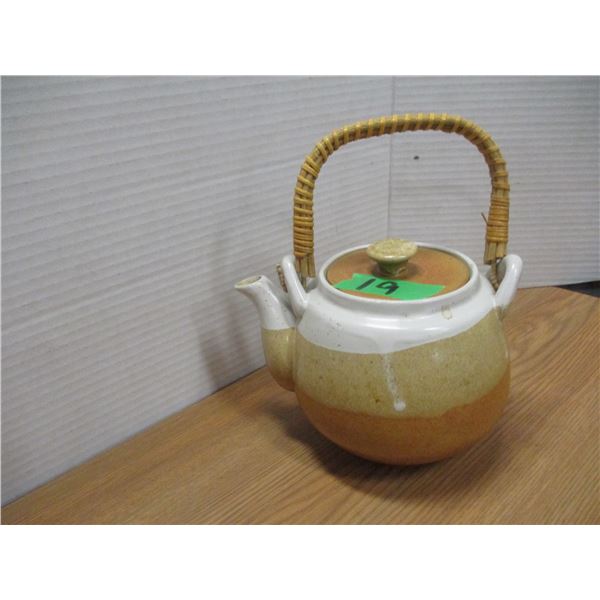 ESTATE:  TEA POT