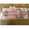 Image 2 : 1986 POKER HAND SERIAL NUMBER LAST OF CANADA $2 BILLS