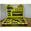 Image 2 : STANLEY 150 PIECE TOOL SET