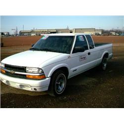 2000 CHEVROLET S10 EXTENDED CAB 4 X 2  PICKUP