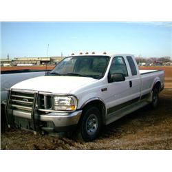 2002 FORD F250 SUPERDUTY SUPERCAB 4 DOOR 4 X 2  PICKUP
