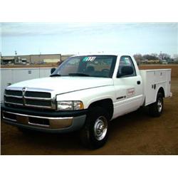 2002 DODGE RAM 2500 4 X 2  UTILITY TRUCK