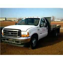 2001 FORD F350 XL SUPER DUTY 4 X 2  FLATBED TRUCK