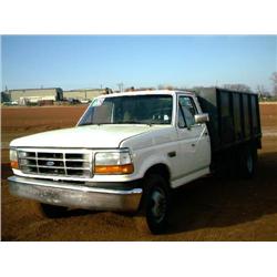 1996 FORD F350XL STAKEBED TRUCK