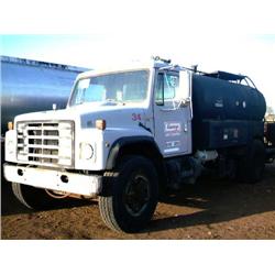 1982 INTERNATIONAL S1954 S/A ASPHALT DISTRIBUTOR TRUCK