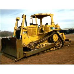 CATERPILLAR D6H II CRAWLER TRACTOR