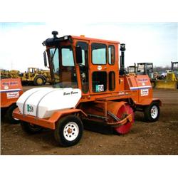 2004 BROCE RJ350 MOBILE BROOM