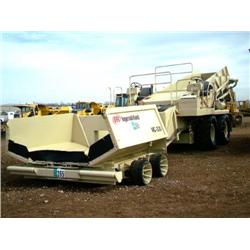 1998 INGERSOLL RAND/BLAW KNOX MC330 MOBILE ASPHALT SHUTTLE BUGGY / TRANSFER BELT