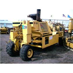 EASI POUR TP880 COMPACT 80 CRAWLER CURB & GUTTER MACHINE