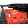 Image 1 : PLASTIC WATER BARRIER