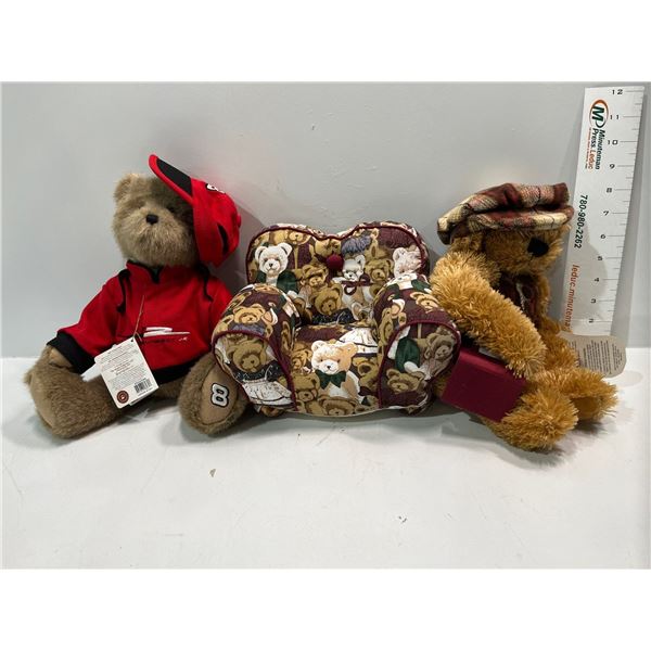 Pair of Teddy Bears plus Teddy Chair
