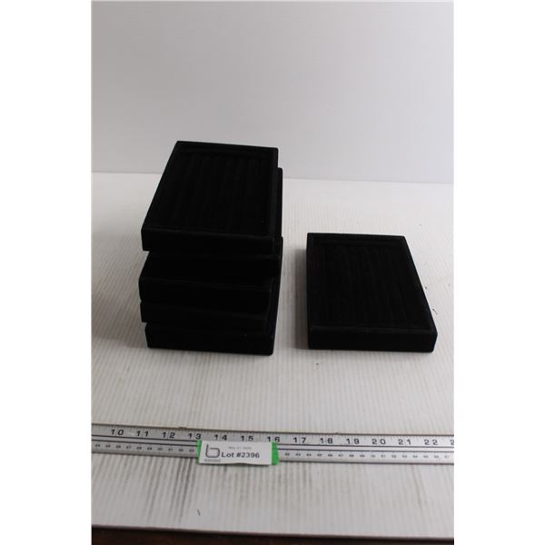 (6) Velvet Ring Holders
